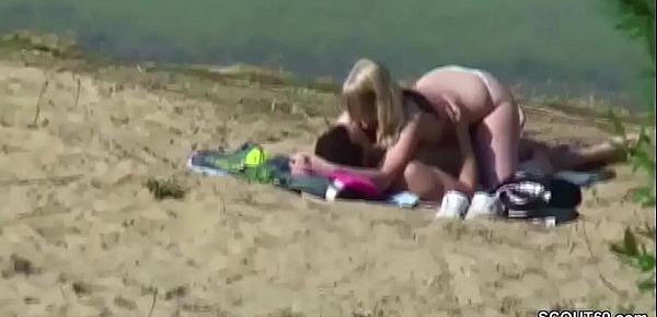  Voyeur Young German Couple Fuck at Beach of Hamburg